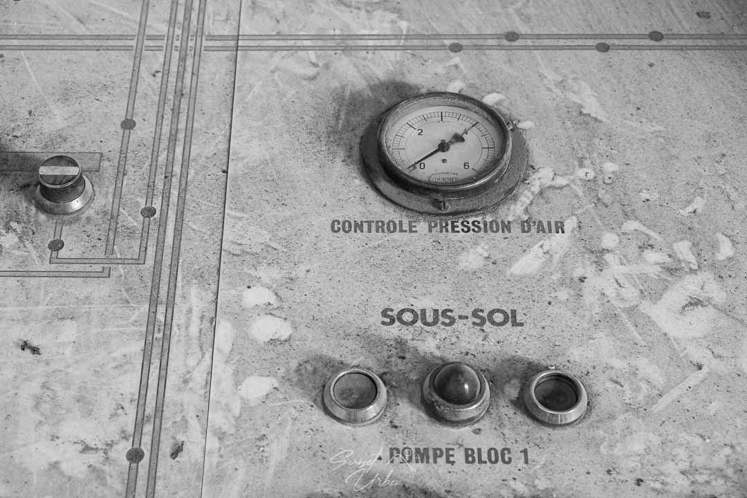 panneau de contrôle à la wine cellar