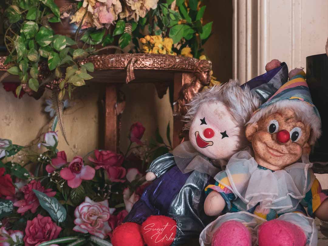 des poupées au château banana